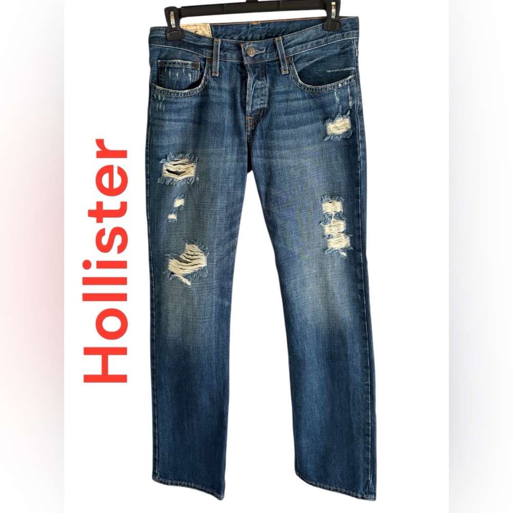 Hollister-Men’s 31x32 jeans. Button fly,straight leg,distressed,medium wash. EUC